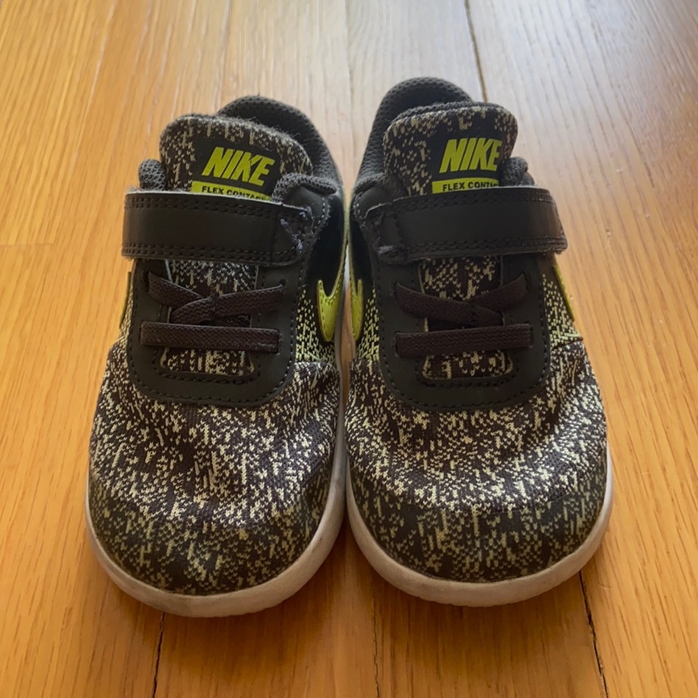 Nike Flex Toddler Boys Size 8